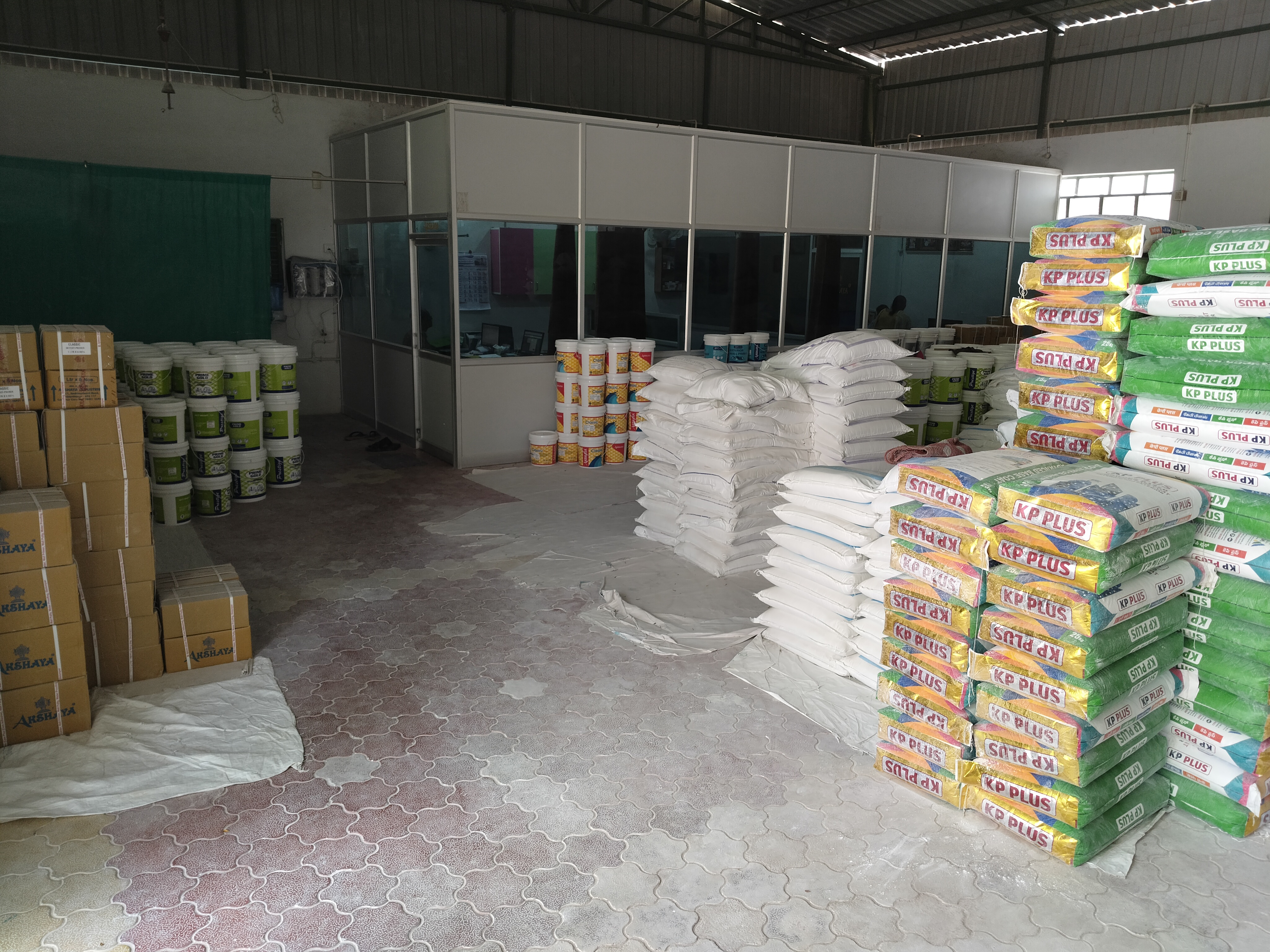 Akshaya Industrie product stock and packaging